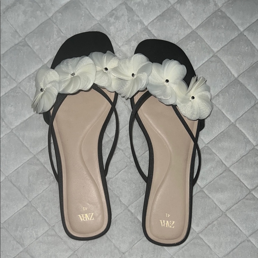 Zara Black and White Floral Sandals